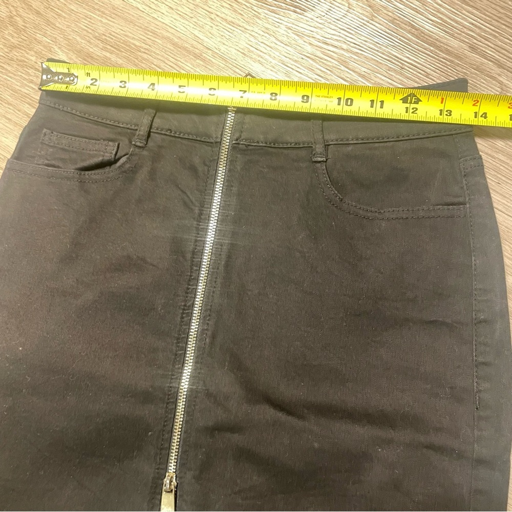 DYNAMITE BLACK STRETCH PENCIL FRONT ZIPPER SKIRT SIZE M - Picture 8 of 10
